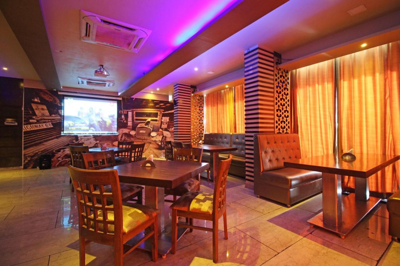 Oyo 4964 Golden Oyster Suites Dehradun Exterior photo